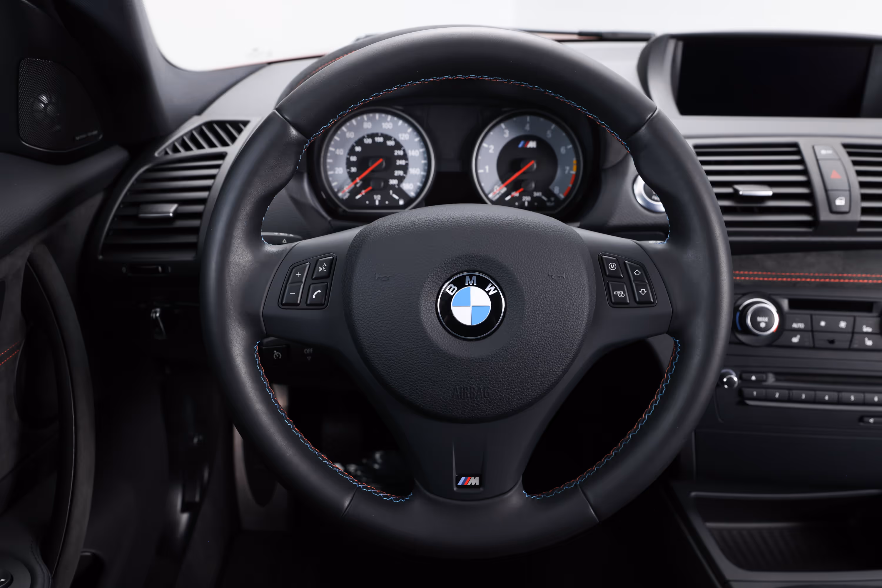 2011 BMW E82 1M - Image 37