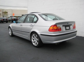 2002 BMW 325i Automatic Sedan