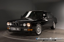 1988 BMW M5 Manual Sedan