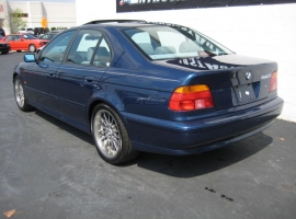 1999 BMW 540i Manual Sedan