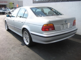 2000 BMW 528i Automatic Sedan