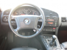 BMW 330 Sport 6-Speed