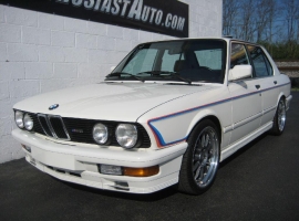 1988 BMW M5 Manual Sedan