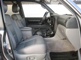 2001 Toyota Land Cruiser Automatic 4WD SUV