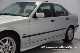 1998 BMW 328i Manual Sedan