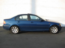 2002 BMW 325i Manual Sedan