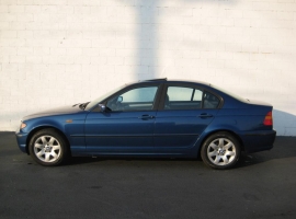 2002 BMW 325i Manual Sedan