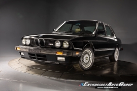 1988 BMW M5 Manual Sedan