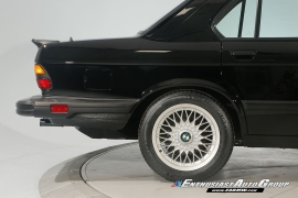 1988 BMW M5 Manual Sedan