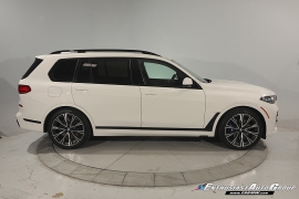 2022 BMW X7 M50i SAV