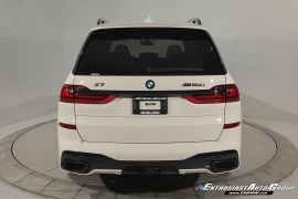 2022 BMW X7 M50i SAV