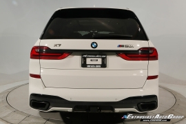 2022 BMW X7 M50i SAV