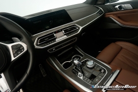 2022 BMW X7 M50i SAV