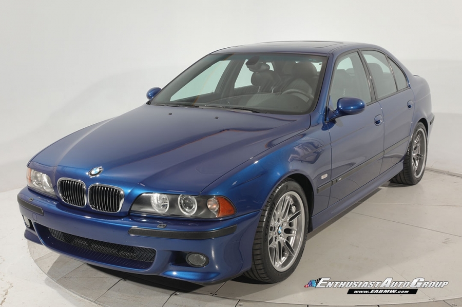 2003 BMW M5 — Avants