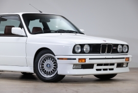 1988 BMW E30 M3 - Alpine White/Cardinal Red