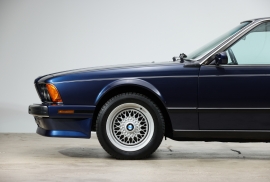 1988 BMW E24 M6 - Royal Blue 