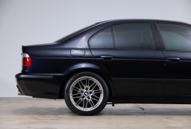 2003 BMW E39 M5 - Carbon Black